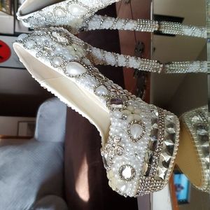 GORGEOUS BLINGED PLATFORM HEELS